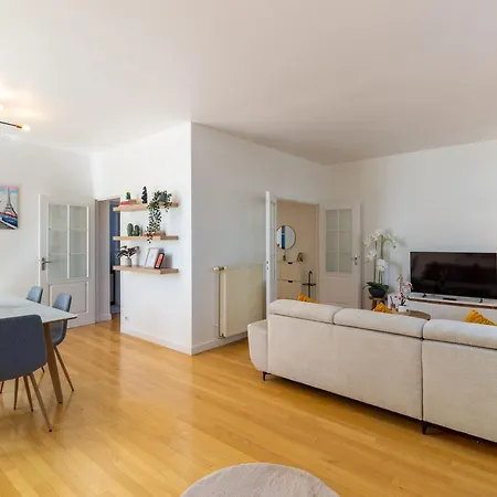 La Grande Maison De Preize Spacieux Duplex A Deux Pas Du Bouchon Et Du Vieux Troyes, 2 Parkings Prives Apartment Troyes