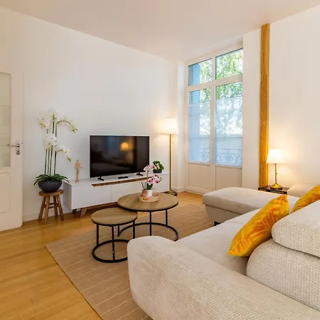 La Grande Maison De Preize Spacieux Duplex A Deux Pas Du Bouchon Et Du Vieux Troyes, 2 Parkings Prives *