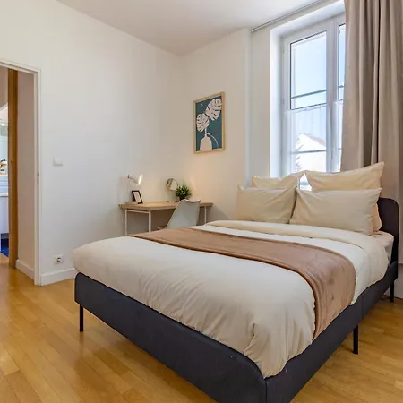 La Grande Maison De Preize Spacieux Duplex A Deux Pas Du Bouchon Et Du Vieux Troyes, 2 Parkings Prives