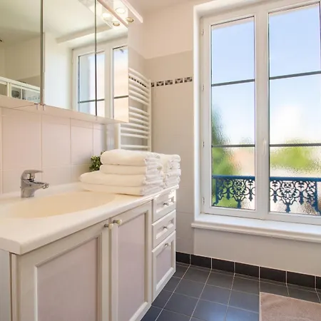 La Grande Maison De Preize Spacieux Duplex A Deux Pas Du Bouchon Et Du Vieux Troyes, 2 Parkings Prives