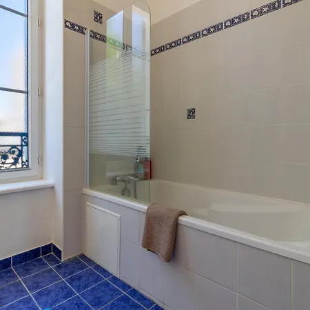 La Grande Maison De Preize Spacieux Duplex A Deux Pas Du Bouchon Et Du Vieux Troyes, 2 Parkings Prives Daire *