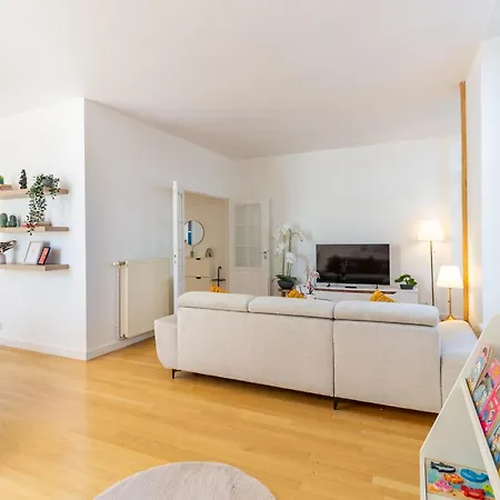 Apartment La Grande Maison De Preize Spacieux Duplex A Deux Pas Du Bouchon Et Du Vieux Troyes, 2 Parkings Prives *