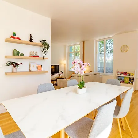 La Grande Maison De Preize Spacieux Duplex A Deux Pas Du Bouchon Et Du Vieux Troyes, 2 Parkings Prives