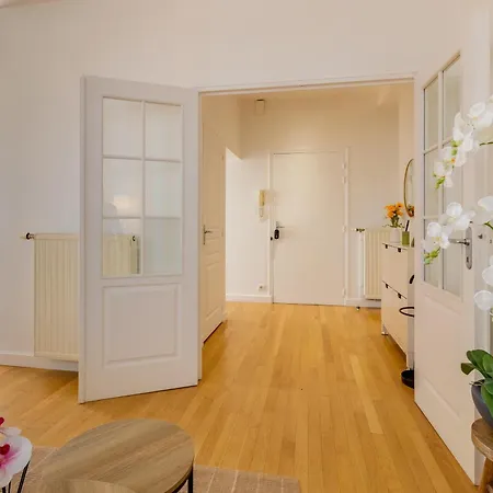 Apartment La Grande Maison De Preize Spacieux Duplex A Deux Pas Du Bouchon Et Du Vieux Troyes, 2 Parkings Prives *