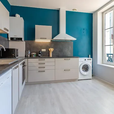 Apartment La Grande Maison De Preize Spacieux Duplex A Deux Pas Du Bouchon Et Du Vieux Troyes, 2 Parkings Prives